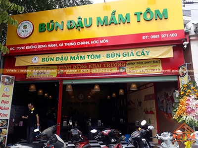 THI CÔNG QUÁN BÚN ĐẬU MẮM TÔM - HÓC MÔN